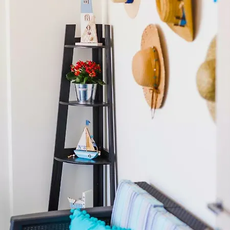 Apartment Sea Breeze Experience *