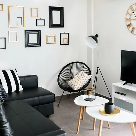 Apartment Sea Breeze Experience *
